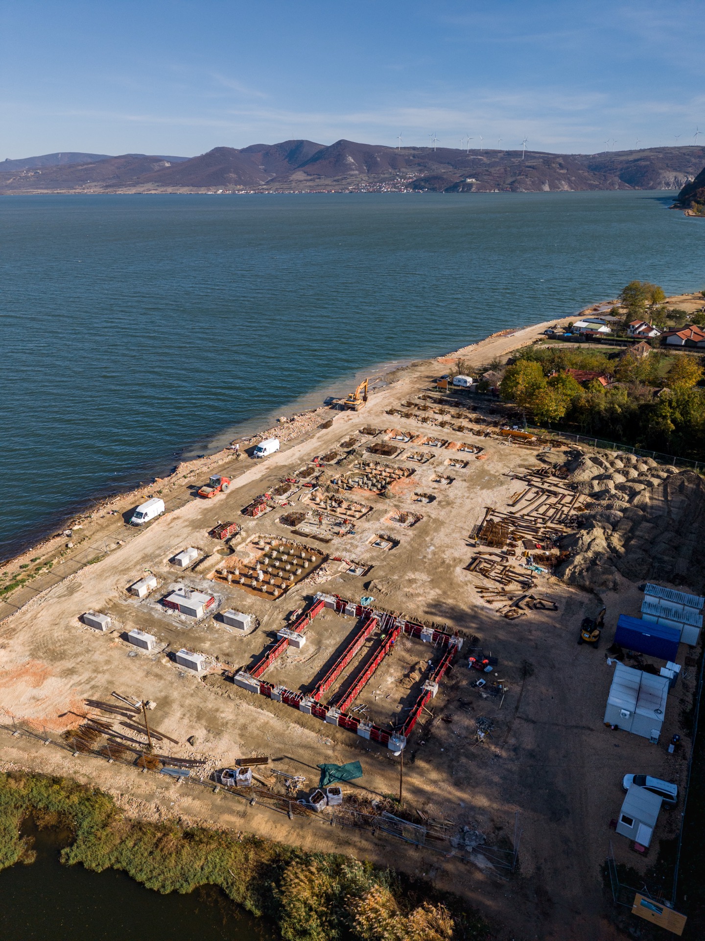 Ramada by Wyndham Danube Waterfront Golubac – construction, November 2025